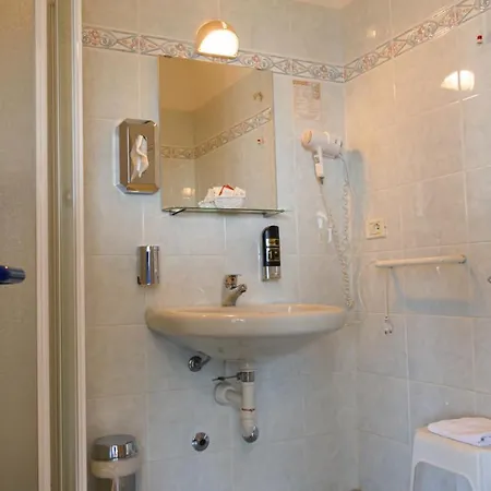 Casa Marinella 호텔 3*