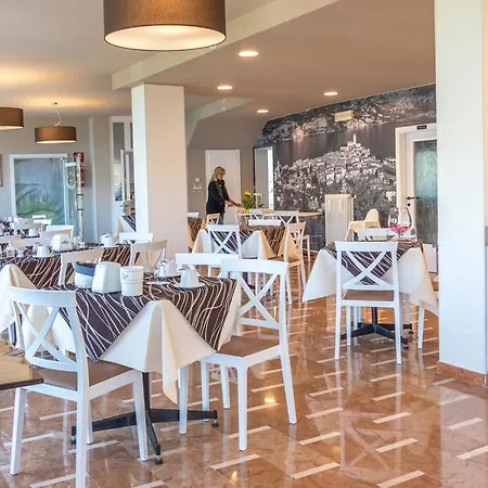 Casa Marinella 호텔