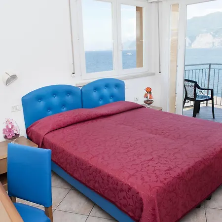 호텔 Casa Marinella 3*